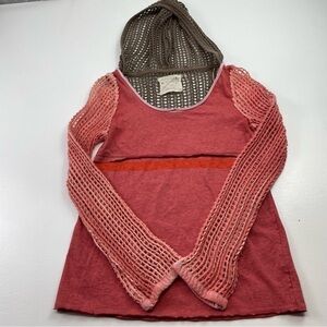 We the free Women Top Raglan netted hoodie‎ size small long sleeves lightweight